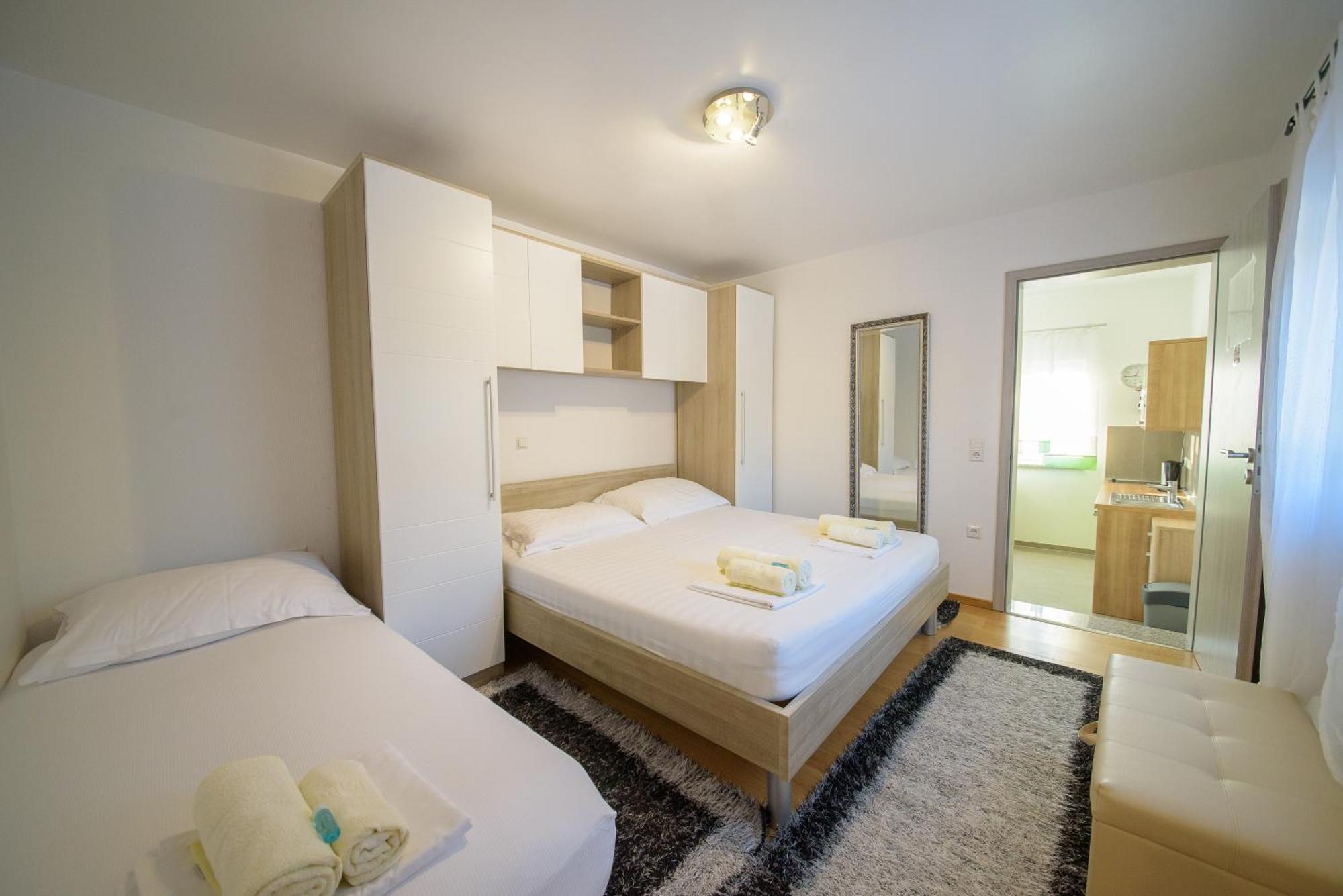 Jeli Apartments Starigrad Paklenica Habitación foto